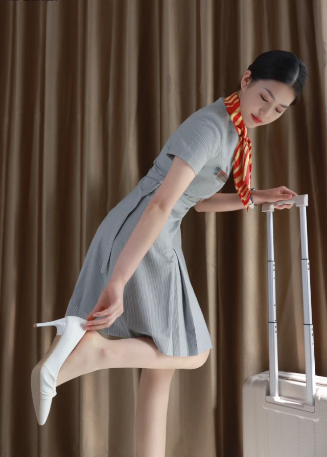 Cosplay空姐 大长腿 高跟鞋 制服 短裙 气质