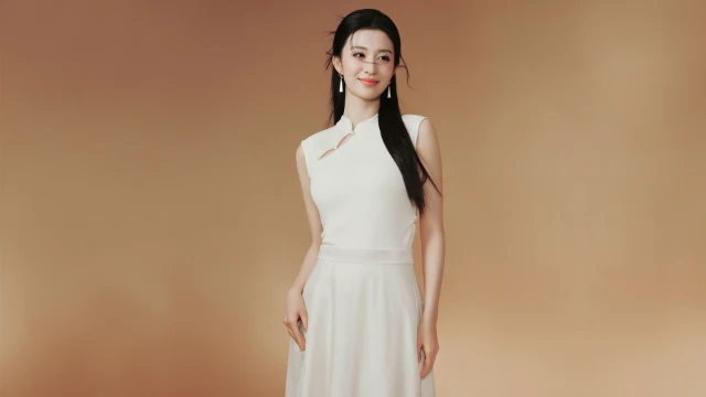 王楚然白色裙子气质壁纸