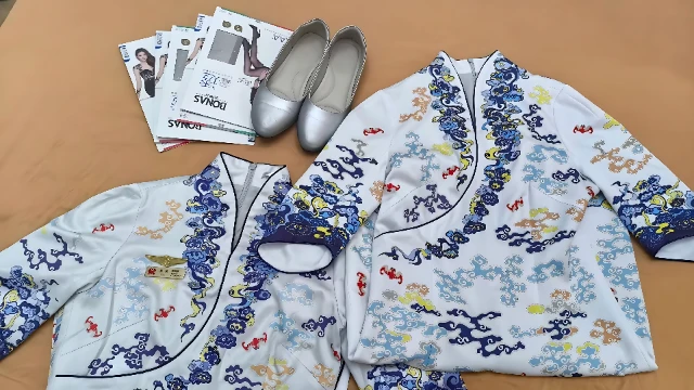 空姐服装鞋子壁纸