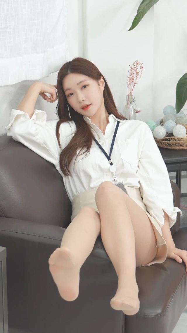 白衬衫韩国女生壁纸
